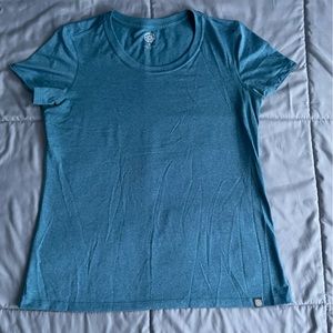 REI Women’s Blue T-Shirt size Large